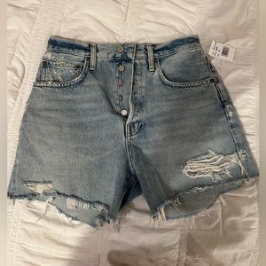 NWT Agolde Riley Shorts. Size 27. Groove